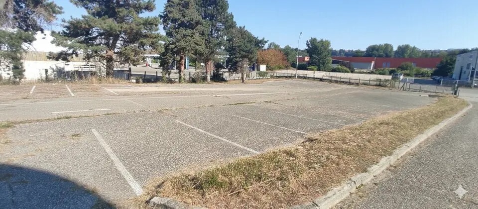 Land in La Tour-du-Pin for lease - Building Photo - Image 1 of 3