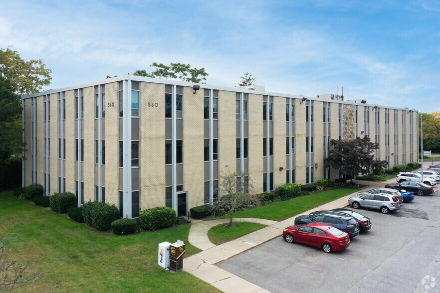 560 Broadhollow Rd, Melville, NY 11747 Office for Lease