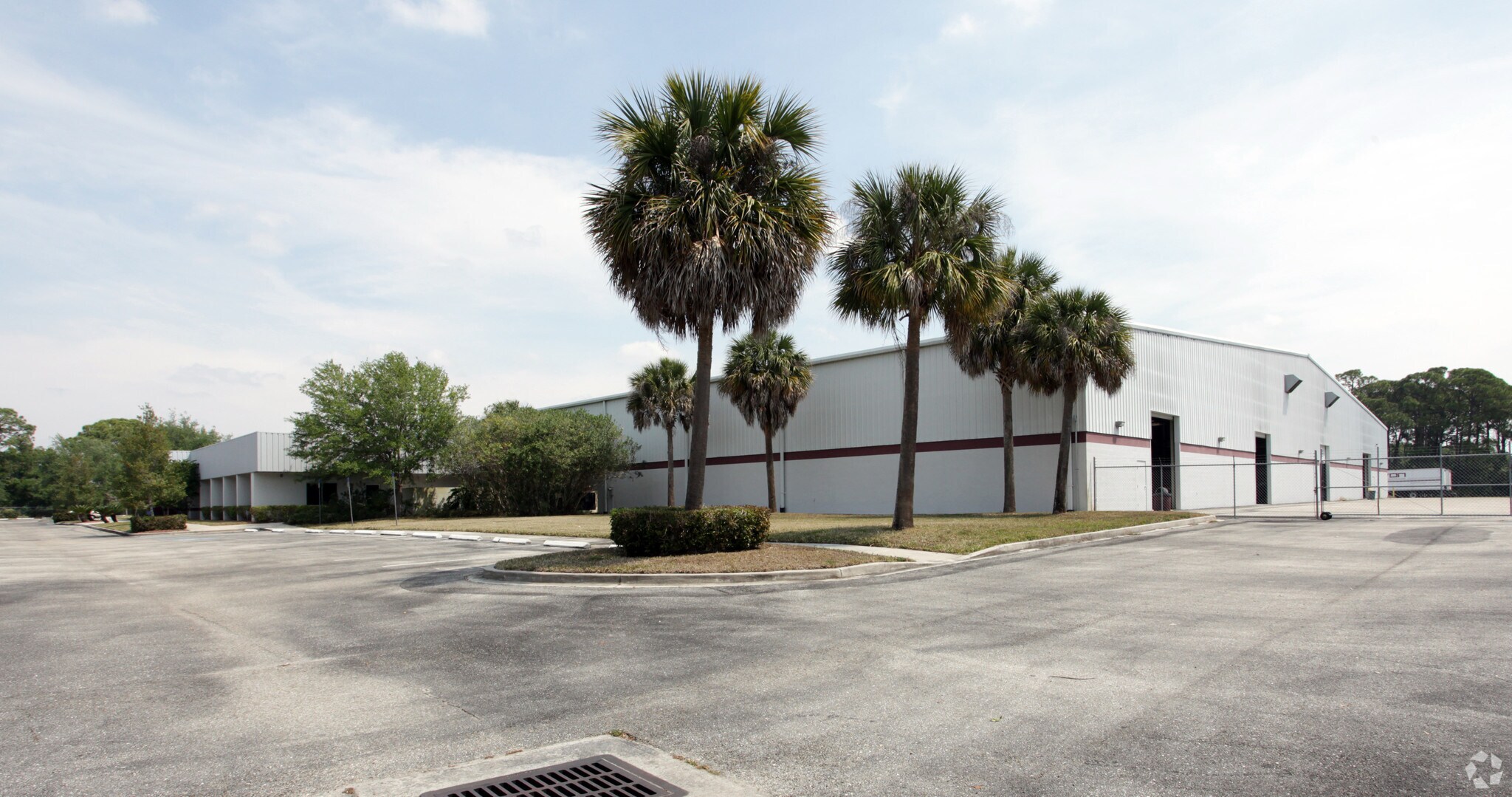5821 24th St E, Bradenton, FL for sale Primary Photo- Image 1 of 1