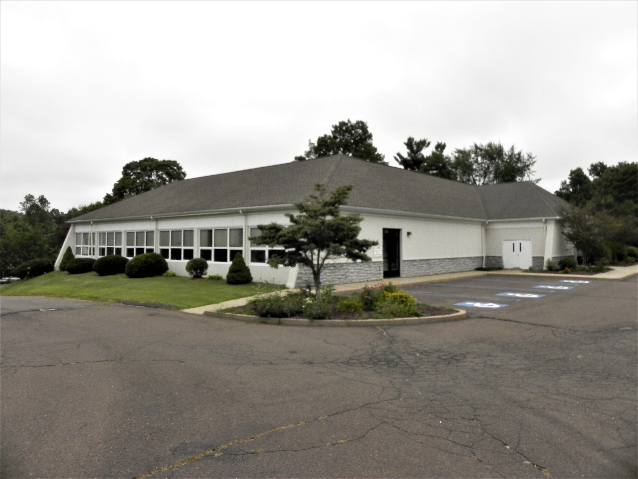 185 Academy Rd, Cheshire, CT for sale Building Photo- Image 1 of 1