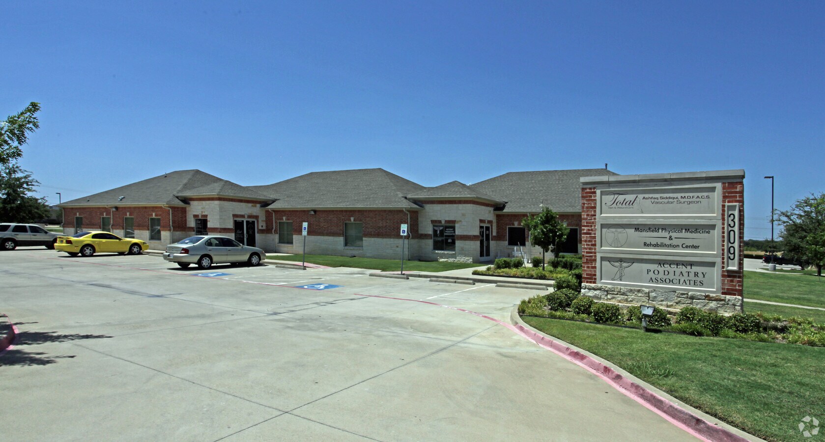 309 Regency Pky, Mansfield, TX 76063