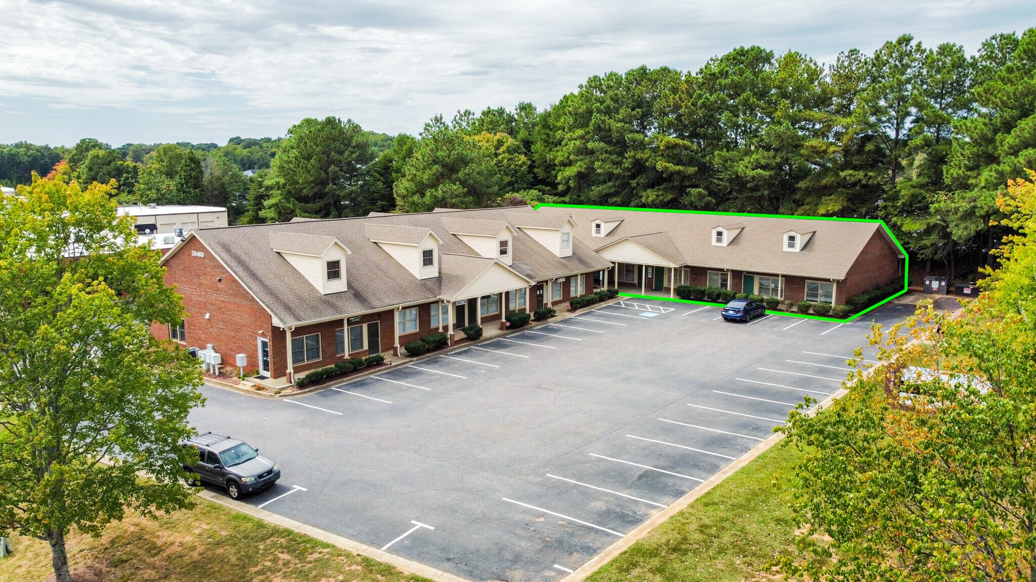 20462 Chartwell Center Dr, Cornelius, NC for sale Building Photo- Image 1 of 1