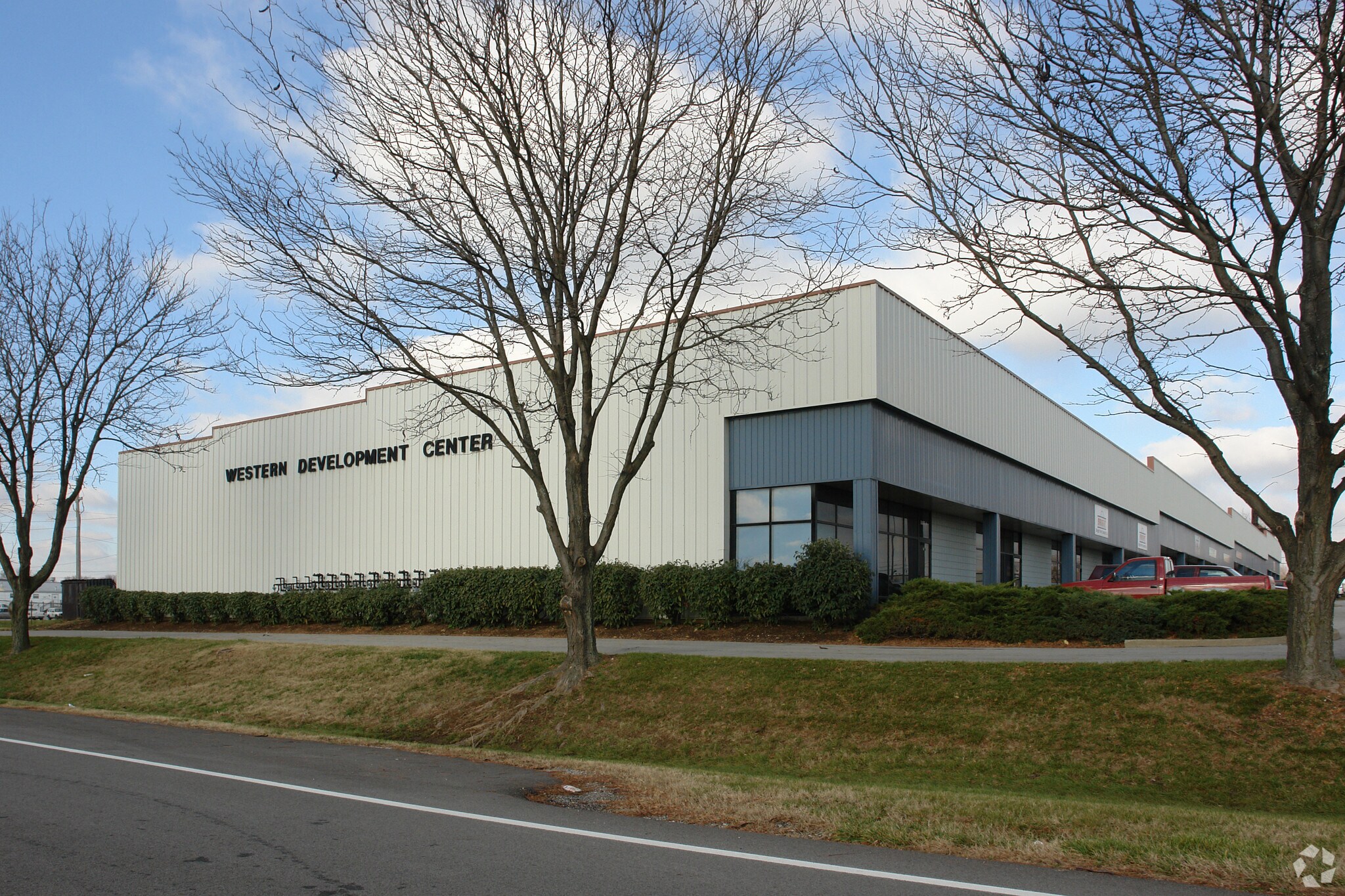 4340 Sanita Ct, Louisville, KY for sale Primary Photo- Image 1 of 1