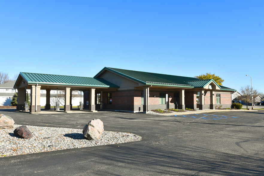 1501 32nd Ave S, Fargo, ND for sale - Primary Photo - Image 1 of 2