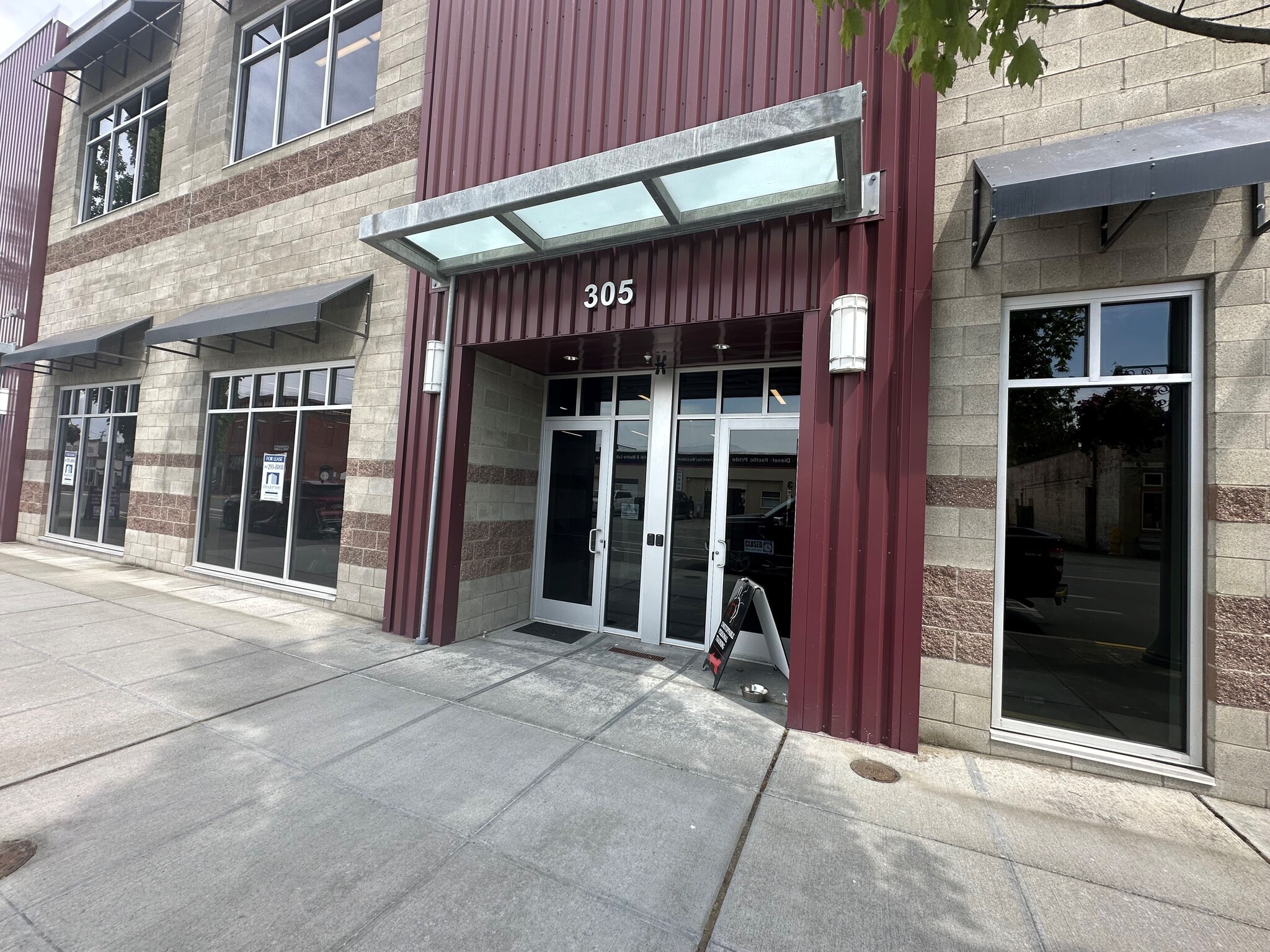 301 Commercial Ave, Anacortes, WA for lease Building Photo- Image 1 of 20