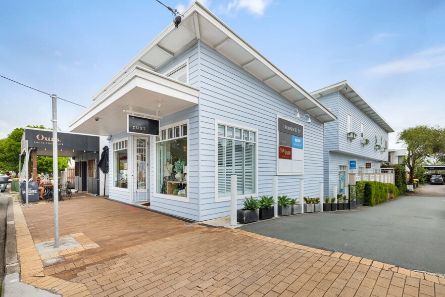 1 Roderick St, Moffat Beach for lease - Primary Photo - Image 1 of 1
