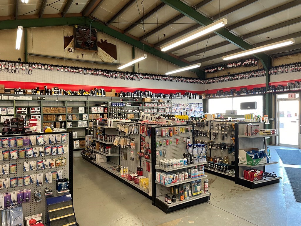 30 Pickering Street, Brookville, PA 15825 Auto Plus