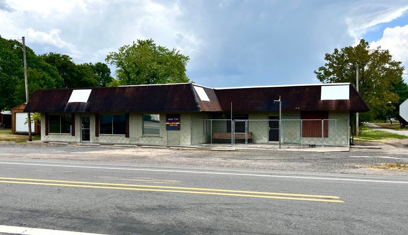 715 W Main St, Plainview, AR for sale - Primary Photo - Image 1 of 1
