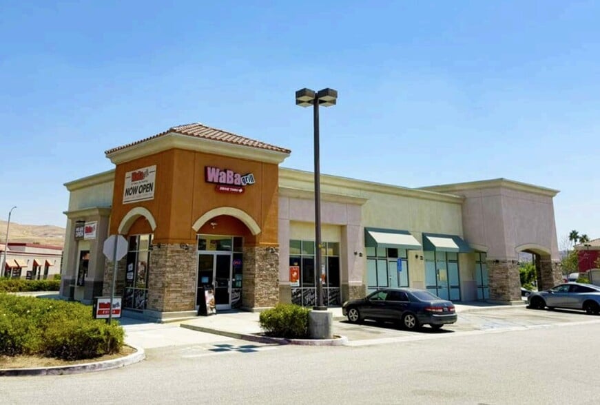 31731-31739 Castaic Rd, Castaic, CA for sale - Primary Photo - Image 1 of 2