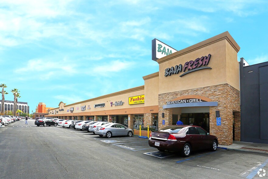 1683016940 Devonshire St, Granada Hills, CA 91344