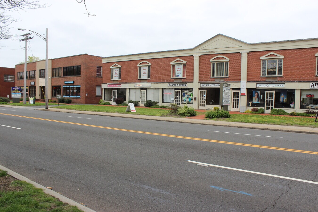 2340 Whitney Ave, Hamden, CT 06518 2340 & 2348 Whitney Ave Hamden CT