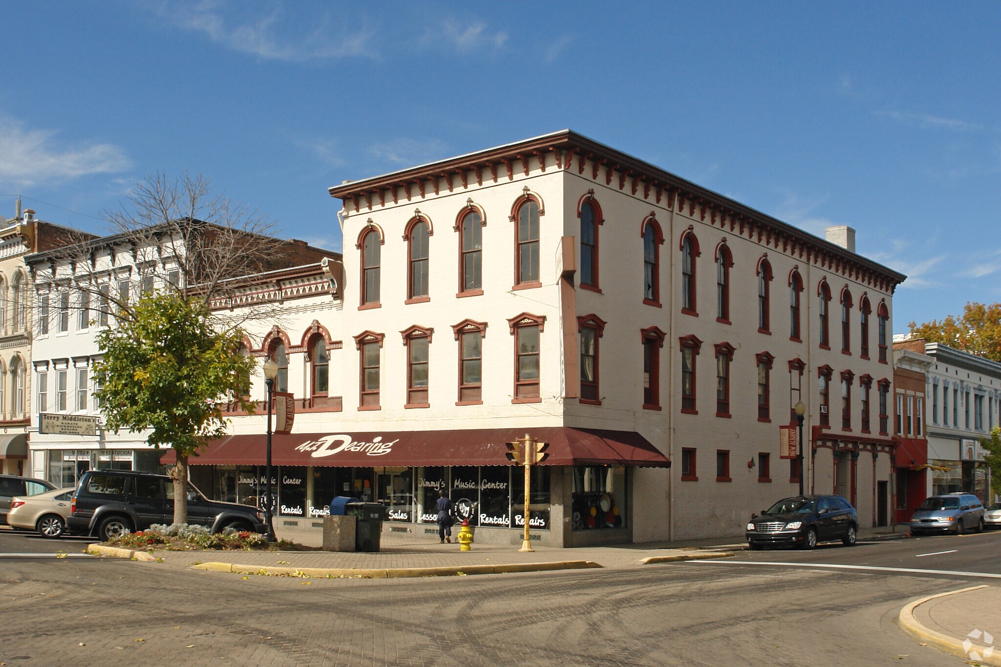 121-123 E Market St, New Albany, IN for sale Primary Photo- Image 1 of 1
