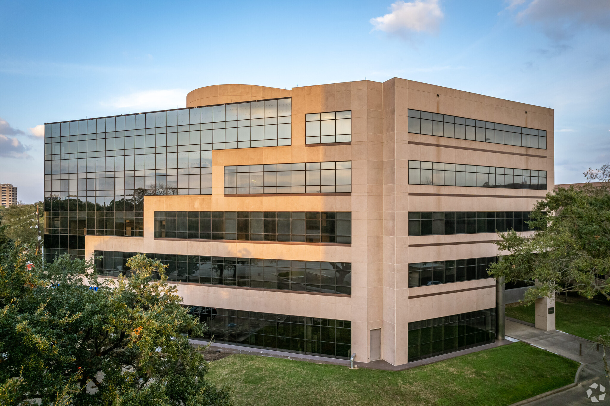 7505 Main St, Houston, TX for lease Building Photo- Image 1 of 19