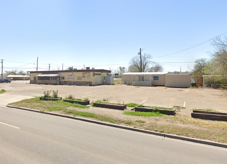 1415 N 14th St, Kingsville, TX 78363 Kingsville, Tx (Furnished