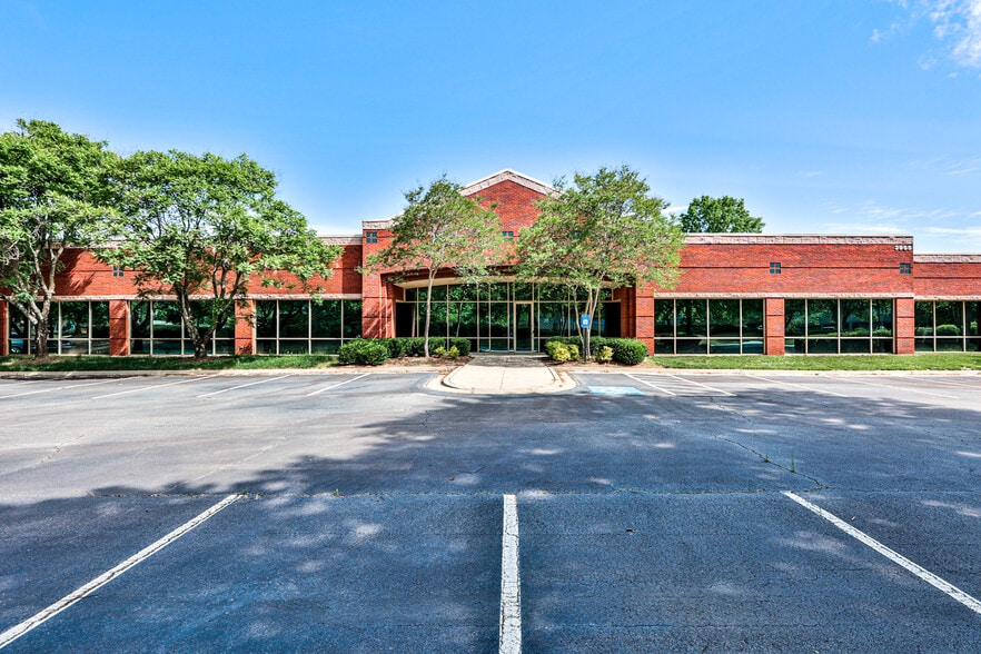 3955 Johns Creek Ct, Suwanee, GA for sale - Building Photo - Image 1 of 1