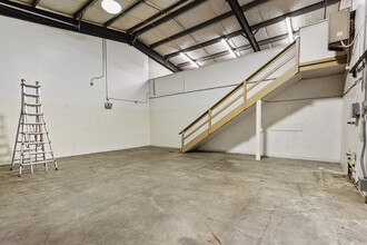 3608 S 74th St, Tacoma, WA for lease Interior Photo- Image 2 of 9