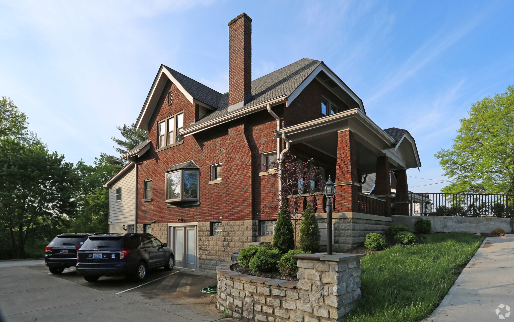 2045 Dixie Hwy, FT Mitchell, KY for sale Primary Photo- Image 1 of 1