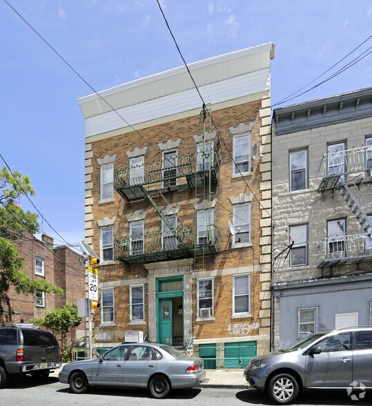 577 N 6th St, Newark, NJ for sale - Primary Photo - Image 1 of 1