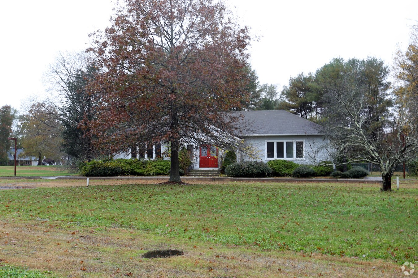 425 Oakshade Rd, Shamong, NJ 08088