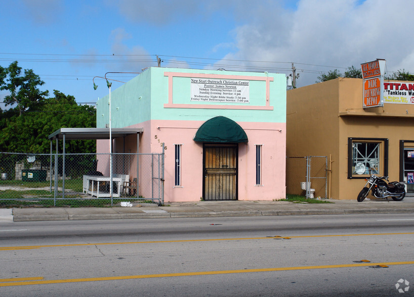 5126 NW 7th Ave, Miami, FL for lease - Primary Photo - Image 1 of 3