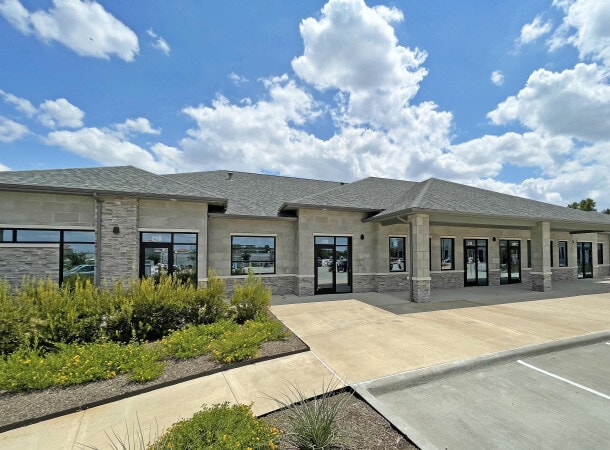 1890 N Stonebridge Dr, McKinney, TX for sale - Building Photo - Image 1 of 37