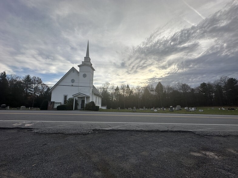 4867 Chestnut Grove Hwy, Grampian, PA for sale - Primary Photo - Image 1 of 25