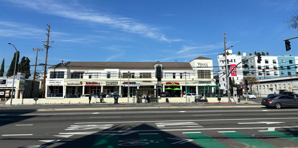 10401-10419 Venice Blvd, Los Angeles, CA for lease - Building Photo - Image 1 of 20