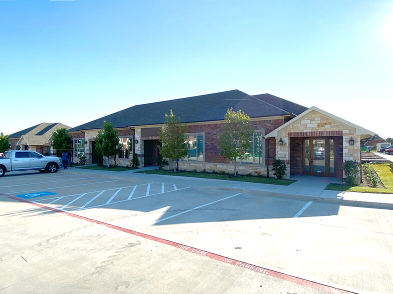 8018 Preston, Frisco, TX for lease - Building Photo - Image 1 of 10