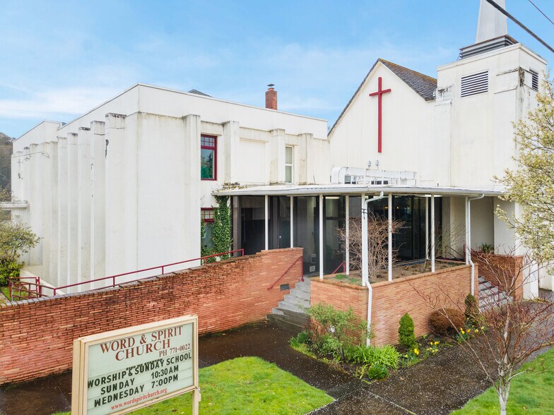 6140 NE Stanton St, Portland, OR for sale - Primary Photo - Image 1 of 1