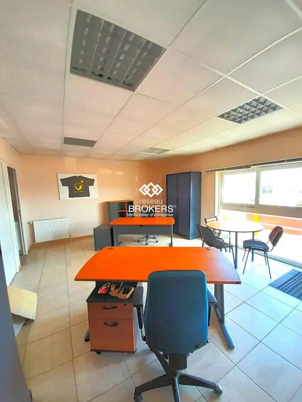 Office in Saint-Jean-le-Blanc for lease Building Photo- Image 1 of 20