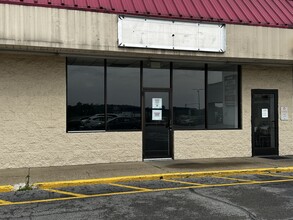 15891-15937 State Route 170, East Liverpool, OH for lease Building Photo- Image 1 of 6