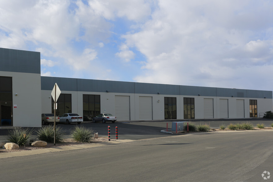 4700 S Park Ave, Tucson, AZ for lease - Building Photo - Image 2 of 3