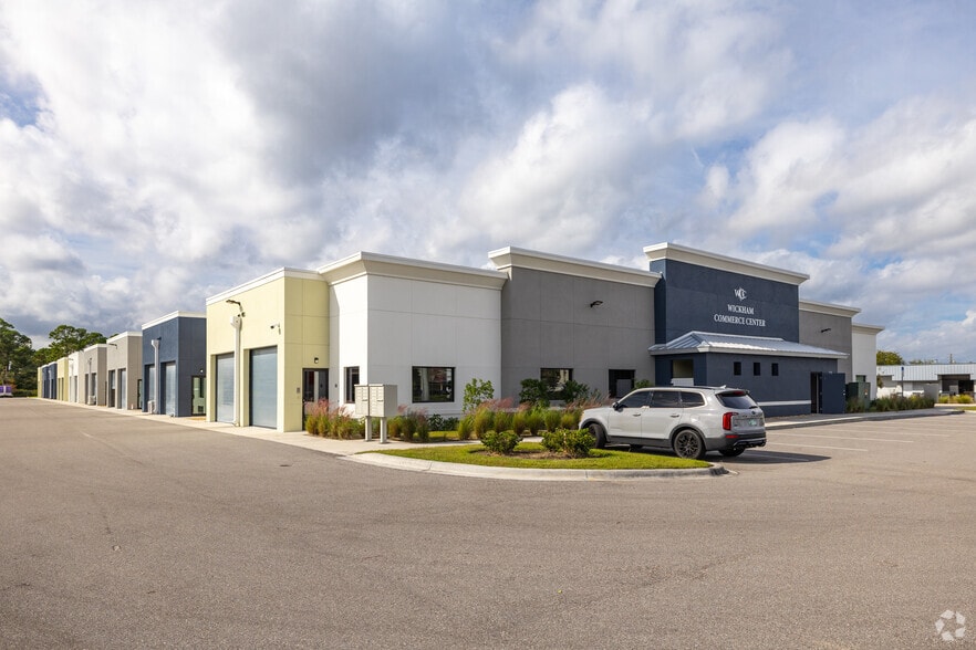 310 N Wickham Rd, Melbourne, FL for lease - Building Photo - Image 1 of 29