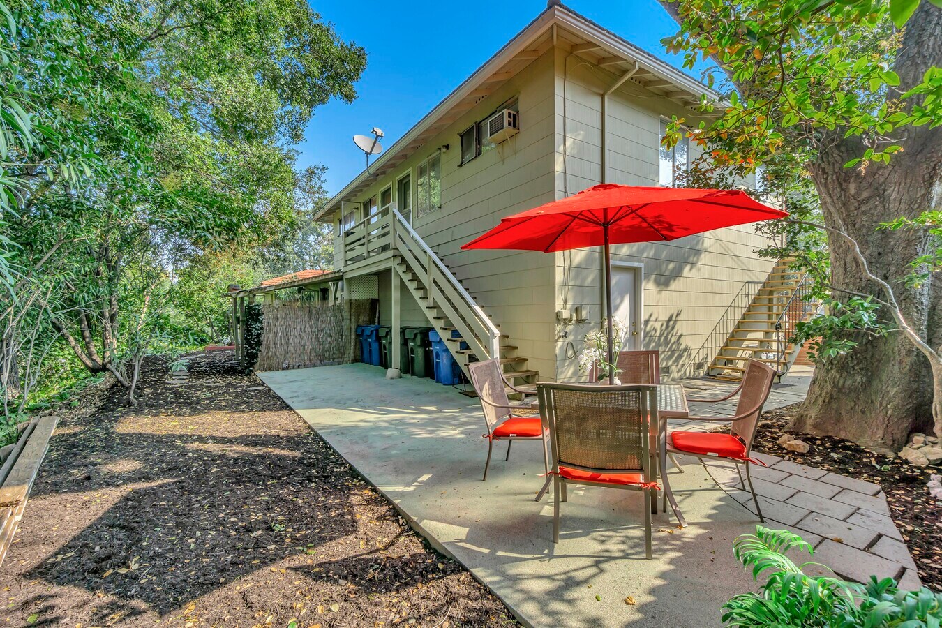 1501 Carmel Dr, Walnut Creek, CA 94596