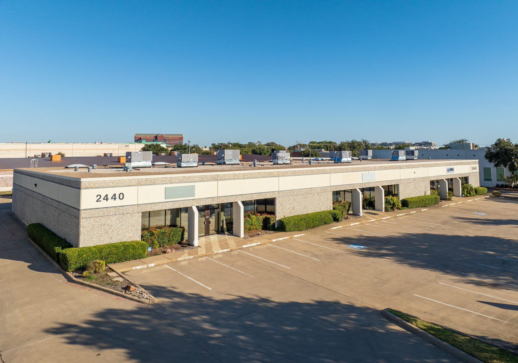 2440 Lacy Ln, Carrollton, TX for lease Building Photo- Image 1 of 6