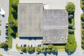 585 Granite Ct, Pickering, ON - AERIAL  map view