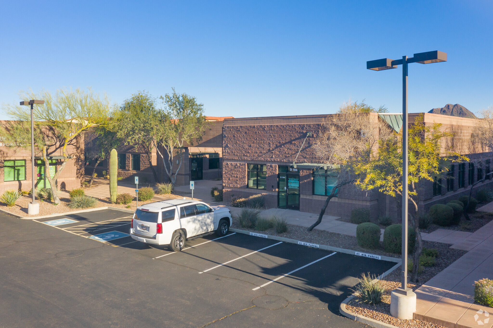 42104 N Venture Ct, Anthem, AZ for lease Primary Photo- Image 1 of 7