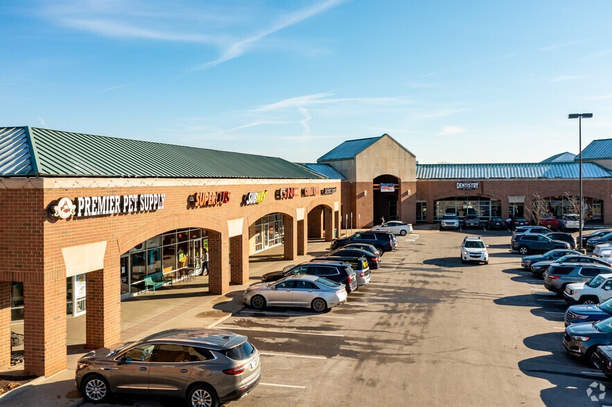 47610-47830 Grand River Ave, Novi, MI for lease - Building Photo - Image 2 of 8