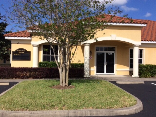 1044-1046 E Brandon Blvd, Brandon, FL for sale - Building Photo - Image 1 of 1