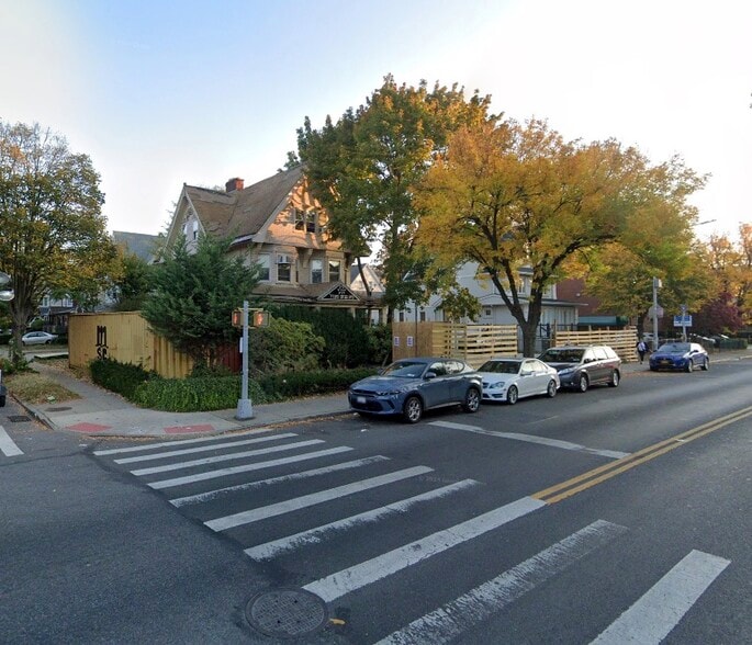 1703 Avenue J, Brooklyn, NY for sale - Building Photo - Image 3 of 4