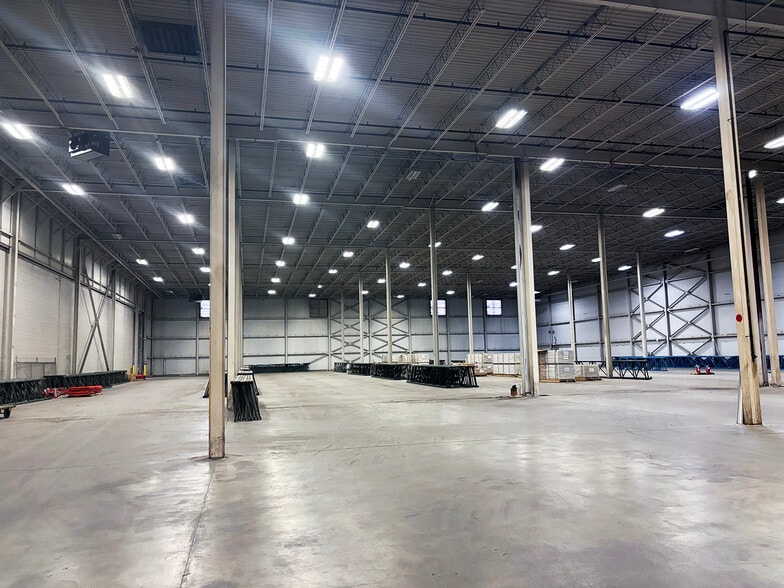 37 NE 122nd St, Oklahoma City, OK for lease - Building Photo - Image 3 of 6