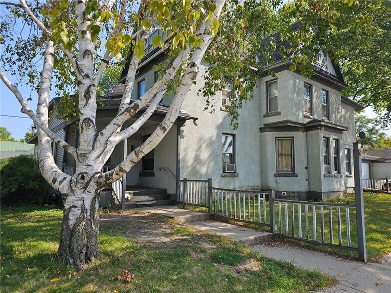 364 Maple St N, Eden Valley, MN for sale - Primary Photo - Image 1 of 1