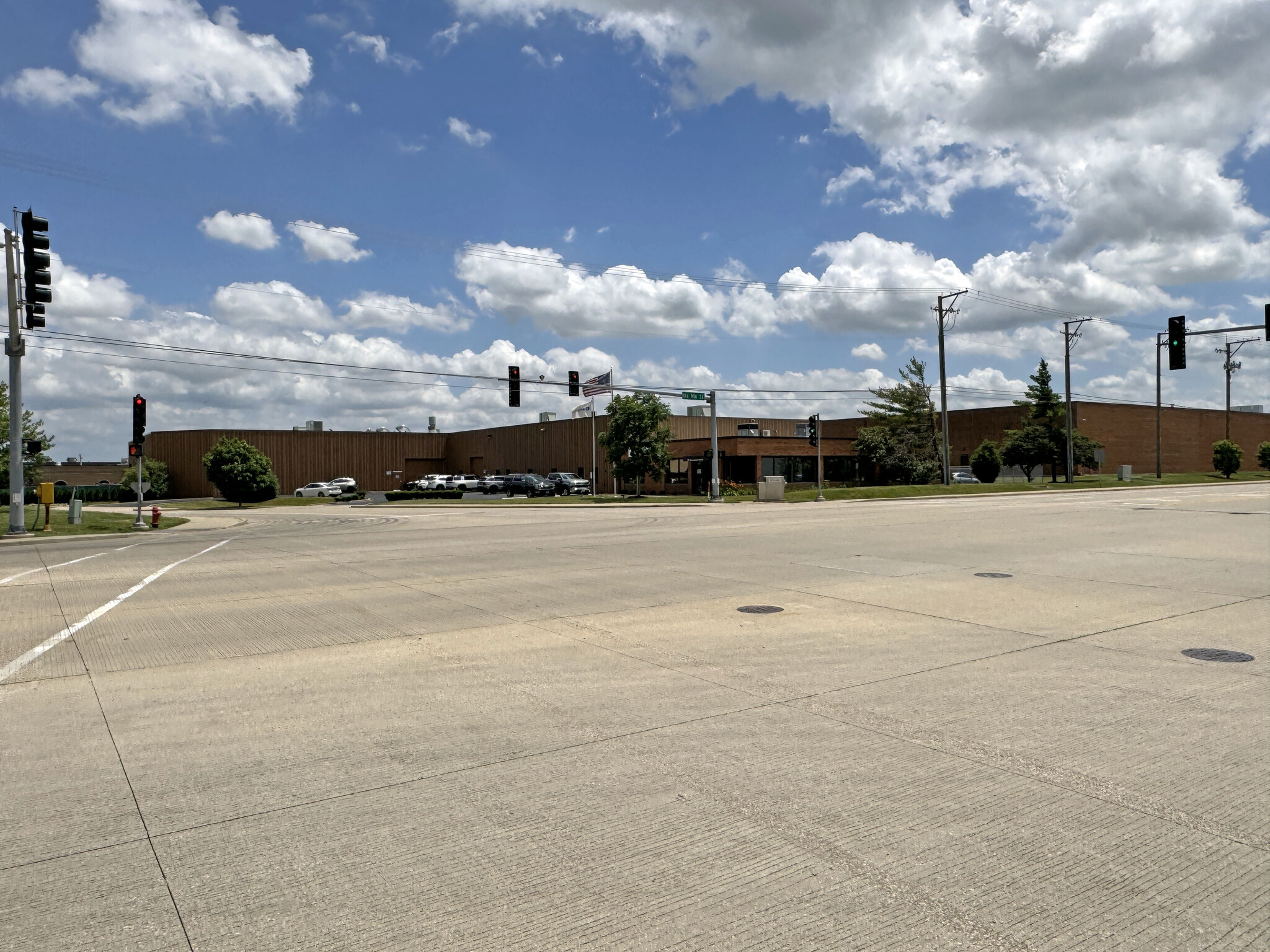 1170 W Ardmore Ave, Itasca, IL for lease Building Photo- Image 1 of 4