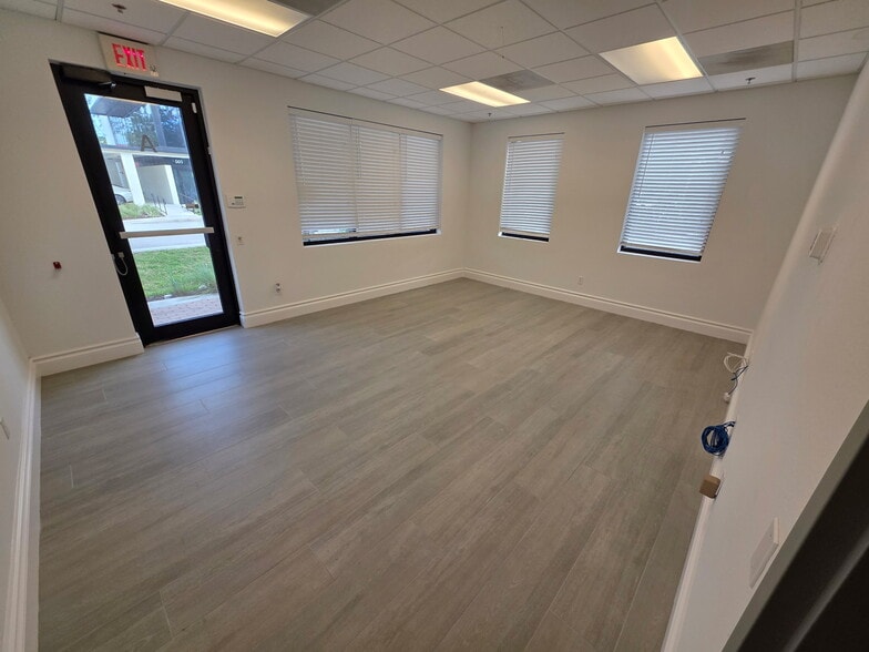 600 Capital St, Jupiter, FL for lease - Building Photo - Image 2 of 6