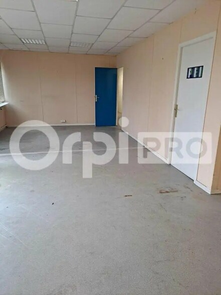 Office in Épernay for lease - Interior Photo - Image 3 of 5