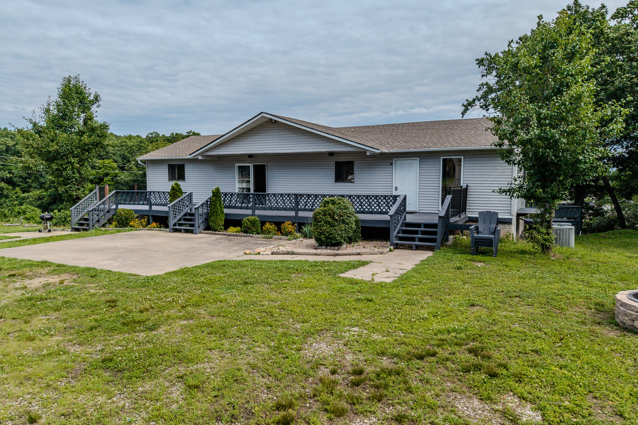 2399 Twin Rivers Pt Camdenton - 2399 Twin Rivers Pt Camdenton MO Building Photo 3 LargeHighDefinition