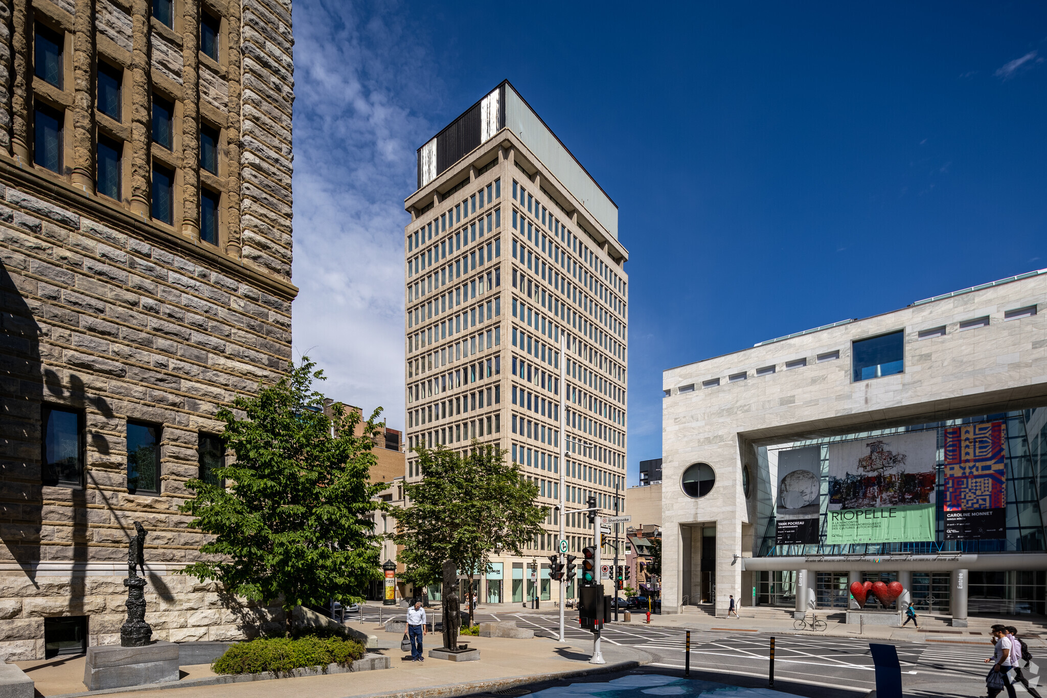 1350-1356 Rue Sherbrooke O, Montréal, QC for lease Primary Photo- Image 1 of 7