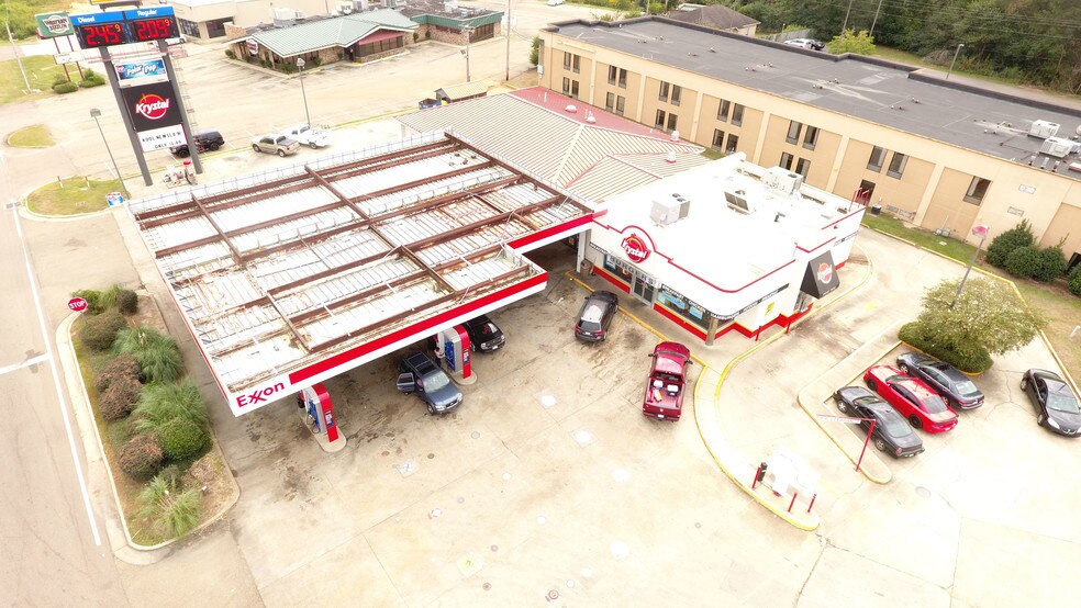 1539 Simpson Highway 49, Magee, MS for sale - Primary Photo - Image 1 of 1