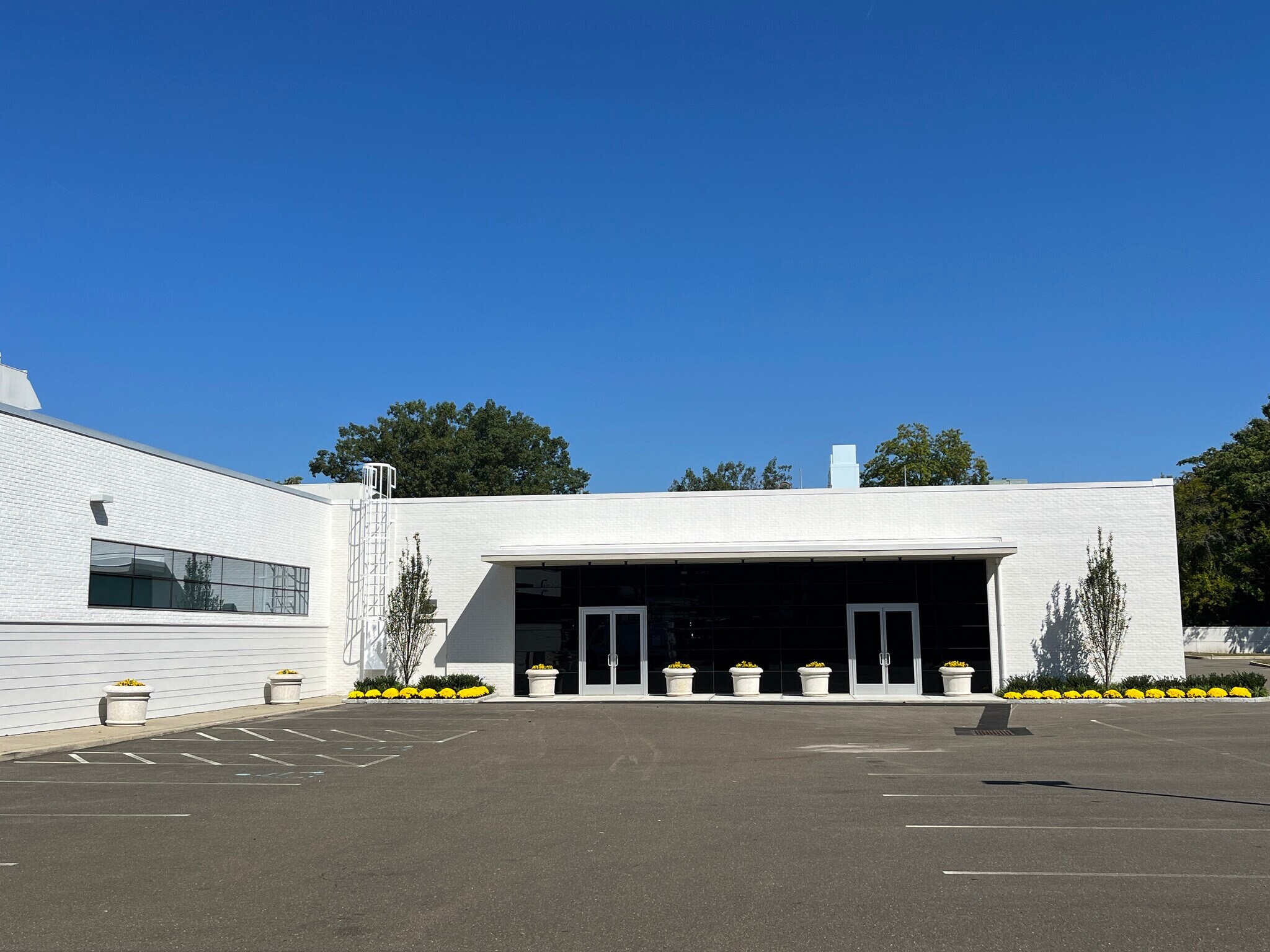 16 Old Track Rd, Greenwich, CT for sale Building Photo- Image 1 of 1