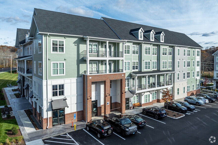 1725 Storrs Rd Ct, Storrs, CT for lease - Primary Photo - Image 1 of 27